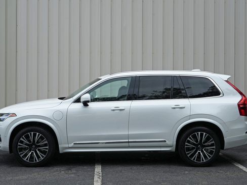 Used 2025 Volvo XC90 T8 Plus AWD/4WD image 52