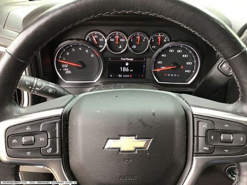 Used 2021 Chevrolet Silverado 1500 LT w/ Bed Protection Package image 8