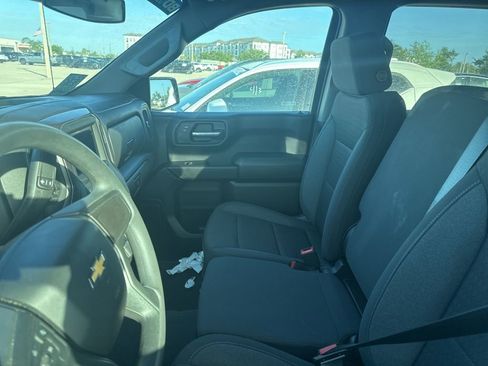 Used 2023 Chevrolet Silverado 1500 Custom image 9