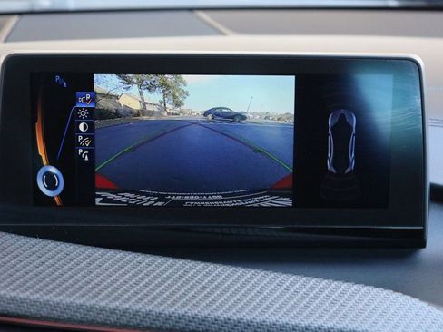 Used 2017 BMW i8 image 36