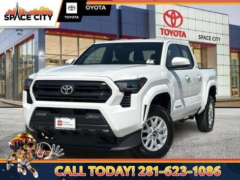 Certified 2024 Toyota Tacoma SR5 AWD/4WD image 1