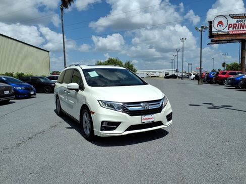 Used 2019 Honda Odyssey EX-L image 2
