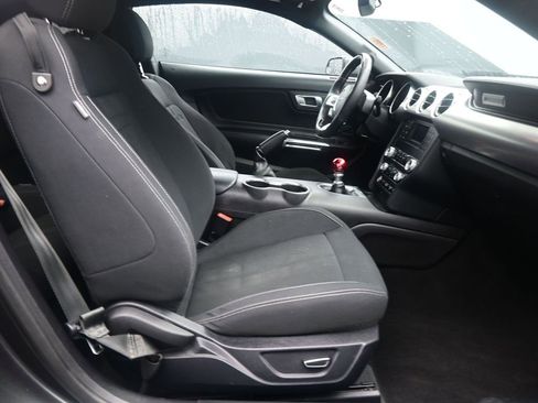 Used 2019 Ford Mustang GT image 10