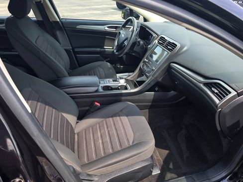 Certified 2020 Ford Fusion SE FWD image 12