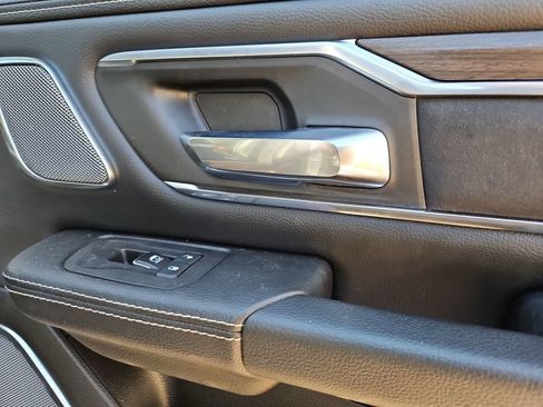 Used 2025 RAM 1500 Laramie w/ Night Edition AWD/4WD image 4