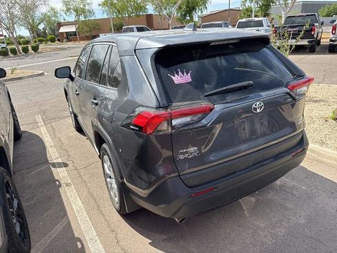 Used 2025 Toyota RAV4 LE AWD/4WD image 4