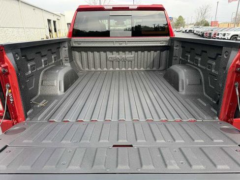 New 2026 GMC Sierra 1500 SLT w/ SLT Premium Plus Package image 28