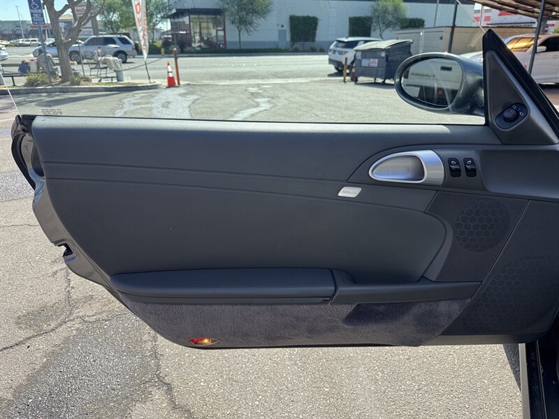 Used 2008 Porsche Boxster RWD image 21