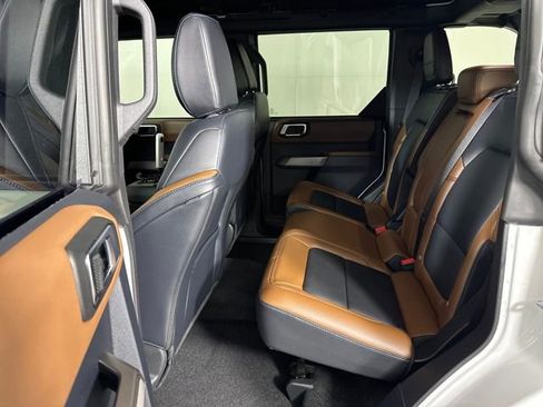 Used 2023 Ford Bronco Outer Banks image 25
