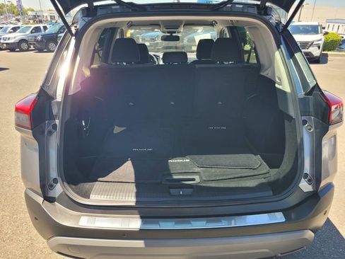 Certified 2023 Nissan Rogue SV FWD image 11