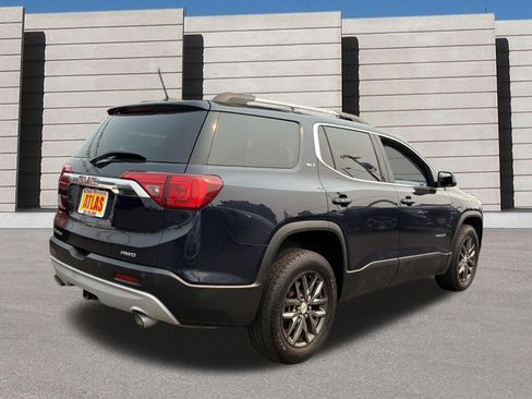 Used 2017 GMC Acadia SLT AWD/4WD image 5