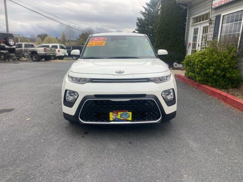 Used 2020 Kia Soul S image 3