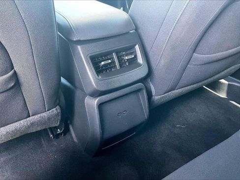 Used 2025 Chevrolet Equinox EV LT FWD image 25