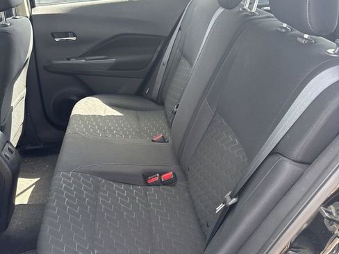 Certified 2023 Nissan Kicks SV image 7