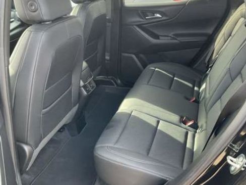 Used 2025 Chevrolet Equinox LT w/ Convenience Package II FWD image 8