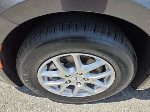 Used 2023 Chrysler Pacifica Touring-L FWD image 20