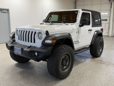 Used 2021 Jeep Wrangler Sport image 8