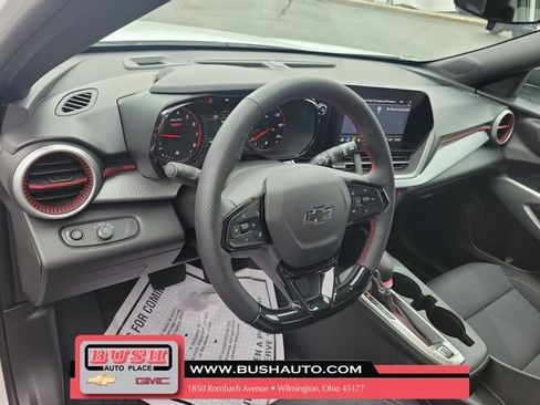 New 2026 Chevrolet Trax RS w/ Sunroof Package FWD image 19