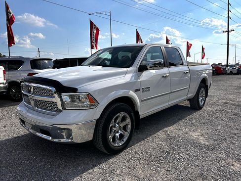 Used 2016 RAM 1500 Laramie w/ Convenience Group image 18