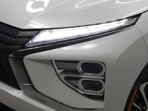 New 2026 Mitsubishi Eclipse Cross ES image 2