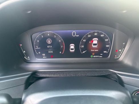 Used 2025 Honda Accord SE image 12