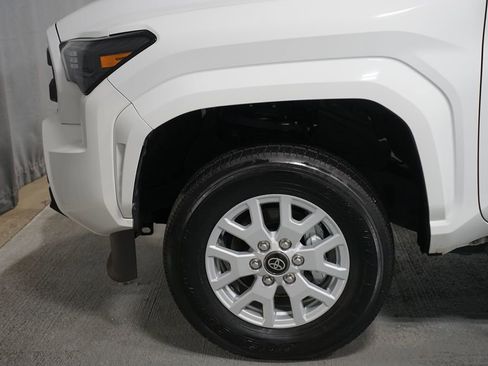 Certified 2024 Toyota Tacoma SR5 image 5