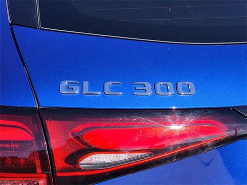 Certified 2025 Mercedes-Benz GLC 300 image 11