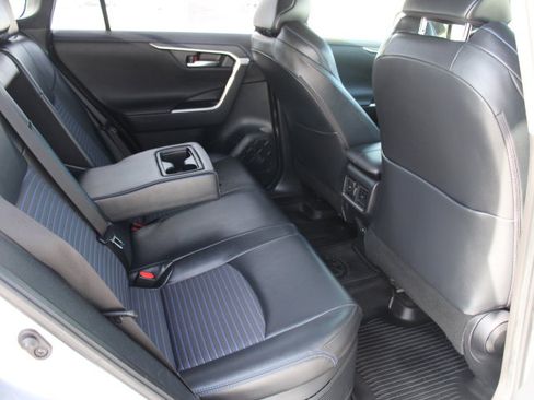 Used 2023 Toyota RAV4 XSE AWD/4WD image 18