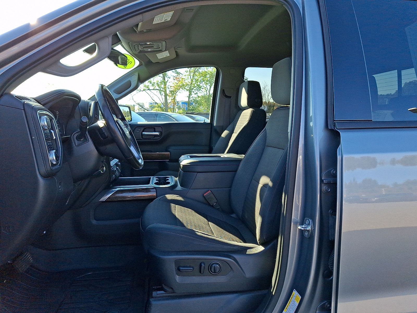 Used 2020 GMC Sierra 1500 Elevation w/ Elevation Value Package AWD/4WD image 14