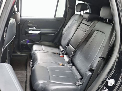 Used 2022 Mercedes-Benz EQB 300 4MATIC w/ Pinnacle Package image 34