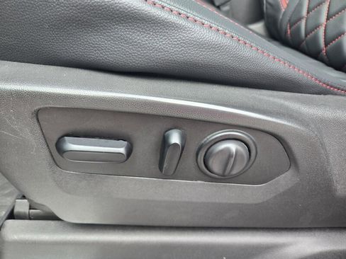 Used 2020 Chevrolet Silverado 1500 LT Trail Boss image 19