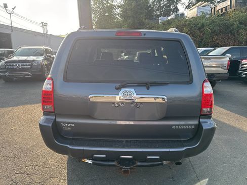 Used 2008 Toyota 4Runner SR5 image 4
