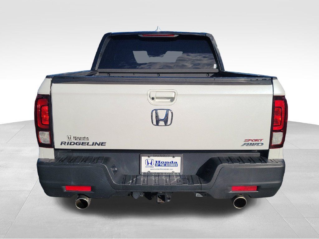 Certified 2023 Honda Ridgeline Sport image 9