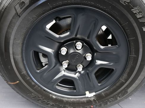 New 2026 Jeep Gladiator Sport image 35