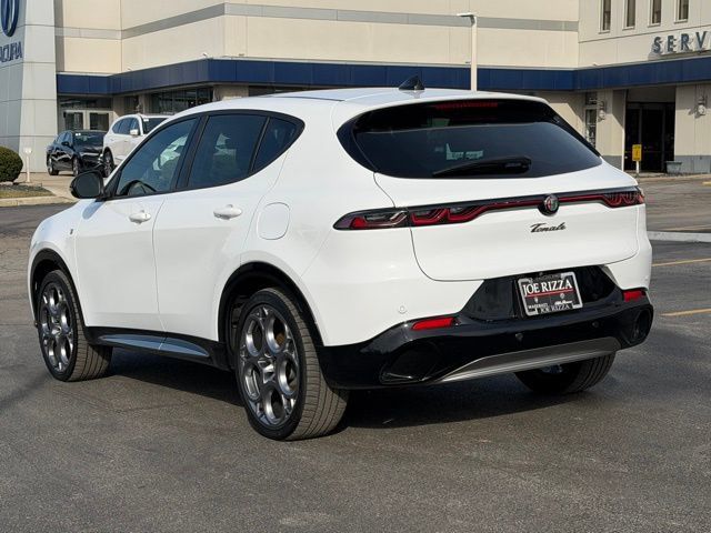 Used 2024 Alfa Romeo Tonale Ti AWD/4WD image 5