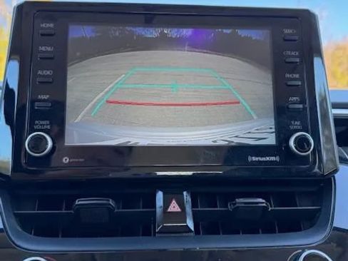 Used 2022 Toyota Corolla LE image 8