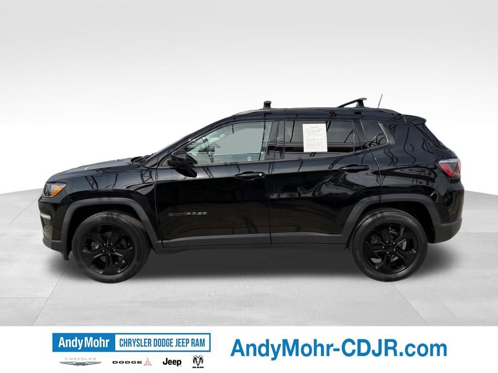 Used 2018 Jeep Compass Latitude w/ Popular Equipment Group AWD/4WD image 4