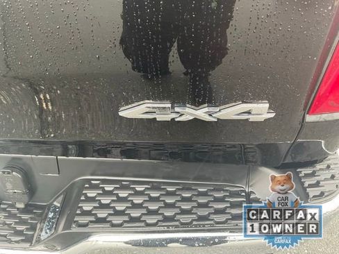 Used 2025 RAM 1500 Laramie AWD/4WD image 8