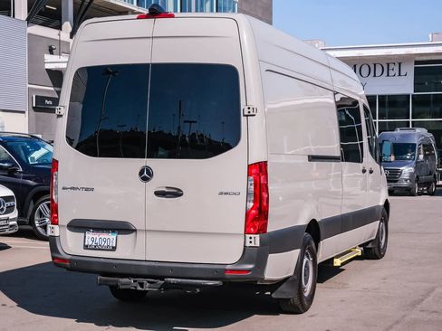 Used 2023 Mercedes-Benz Sprinter 2500 image 4