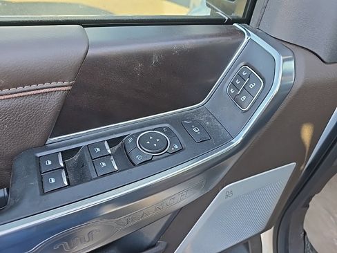 Used 2025 Ford F450 King Ranch w/ Chrome Package image 7