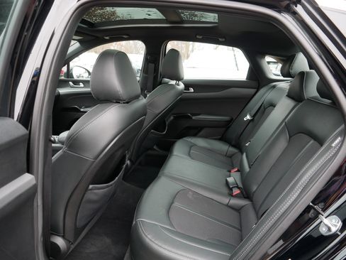 Used 2024 Kia K5 GT-Line image 35