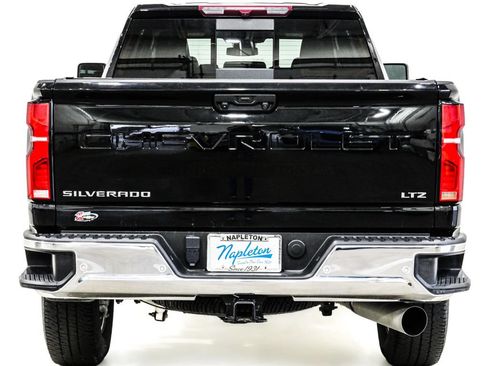 Used 2024 Chevrolet Silverado 2500 LTZ w/ LTZ Plus Package AWD/4WD image 6