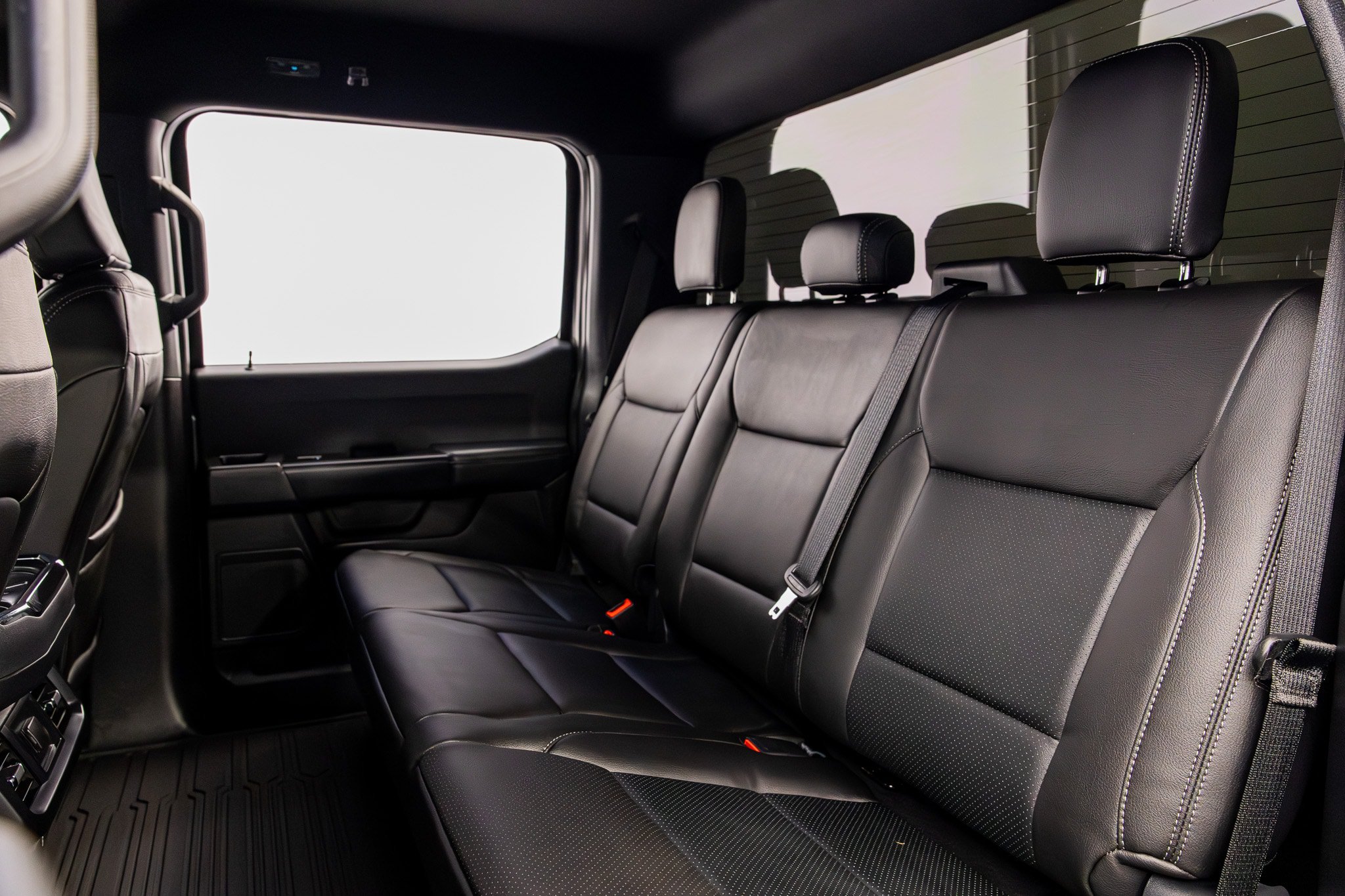 Used 2025 Ford F150 STX w/ STX Black Appearance Package AWD/4WD image 32