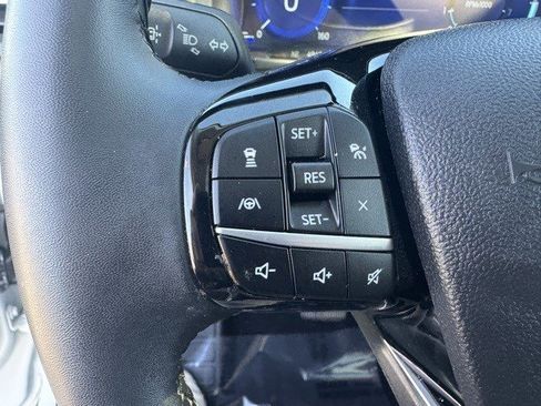 Certified 2022 Ford Escape Titanium w/ Class II Trailer Tow Package image 15