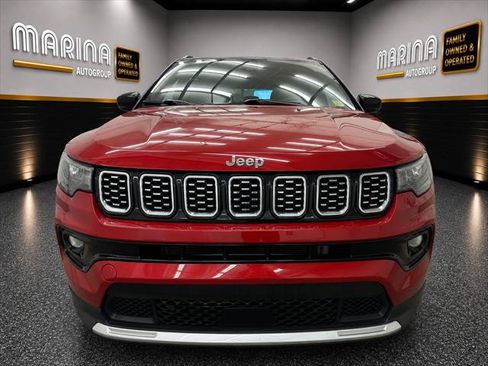Certified 2024 Jeep Compass Limited AWD/4WD image 11