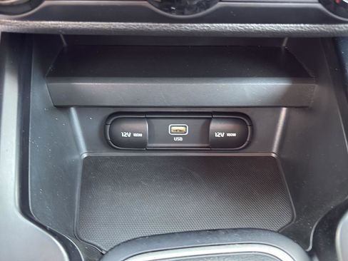 Used 2023 Kia Soul LX w/ Option Group 015 FWD image 16