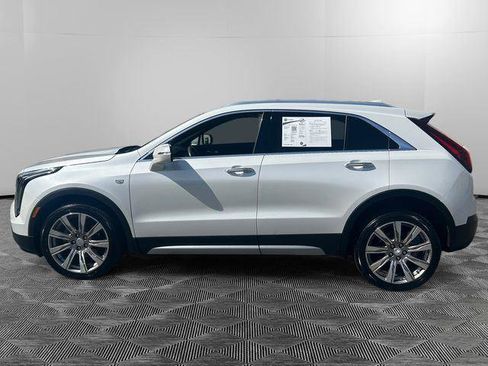 Used 2021 Cadillac XT4 Premium Luxury AWD/4WD image 2
