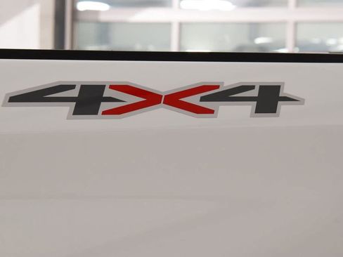 Used 2023 Chevrolet Silverado 1500 RST w/ Redline Edition AWD/4WD image 28