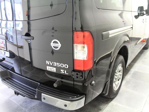 Used 2015 Nissan NV 3500 SL w/ Technology Package RWD image 8