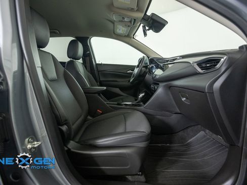 Used 2023 Buick Encore GX Preferred w/ Cold Weather Comfort Package AWD/4WD image 40